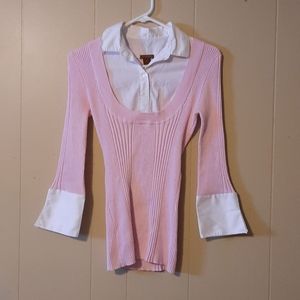 SALE! 🎉 3/$10 Junior's Size Medium Sweater